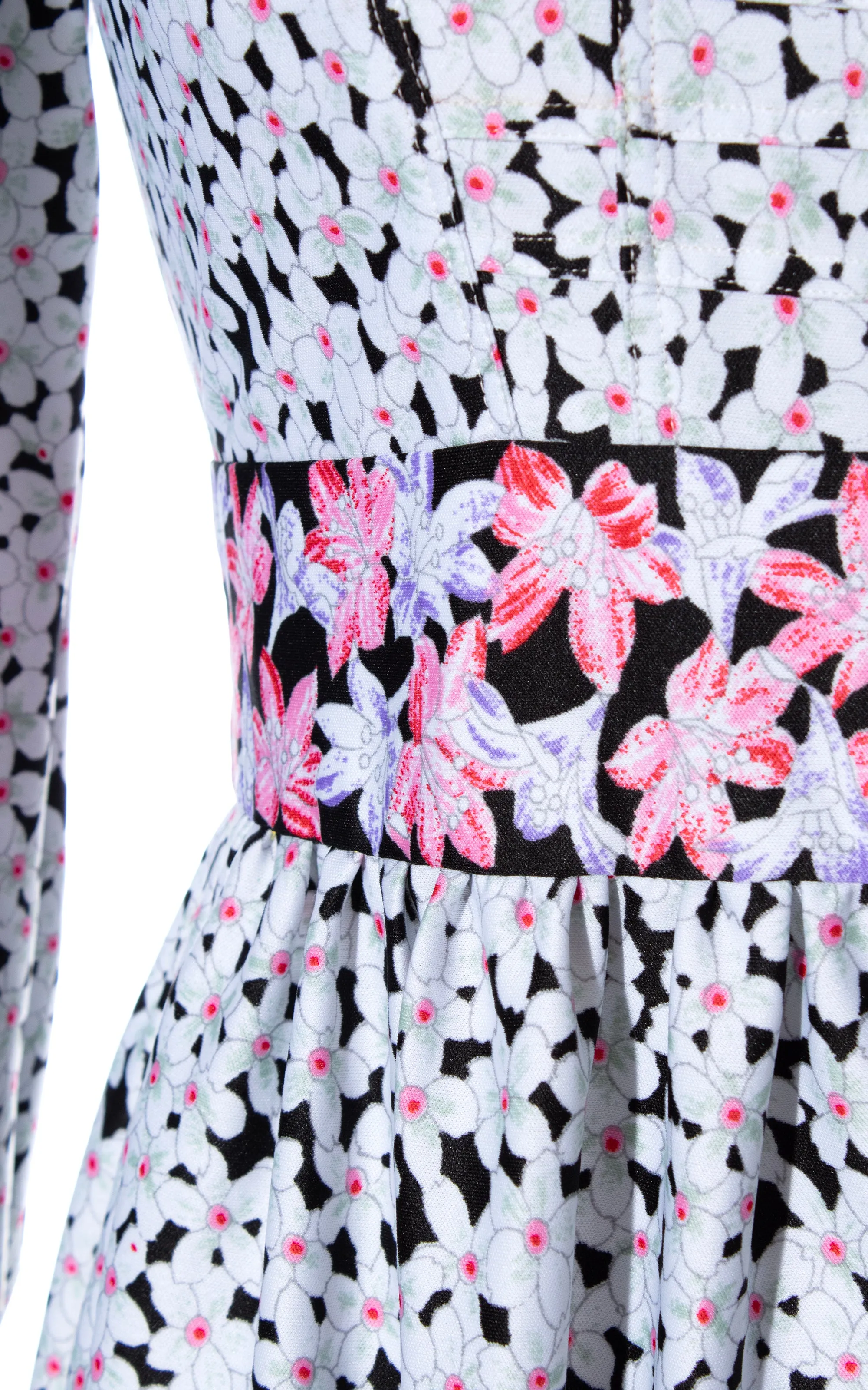 1970s Floral Border Print Maxi Dress | small/medium