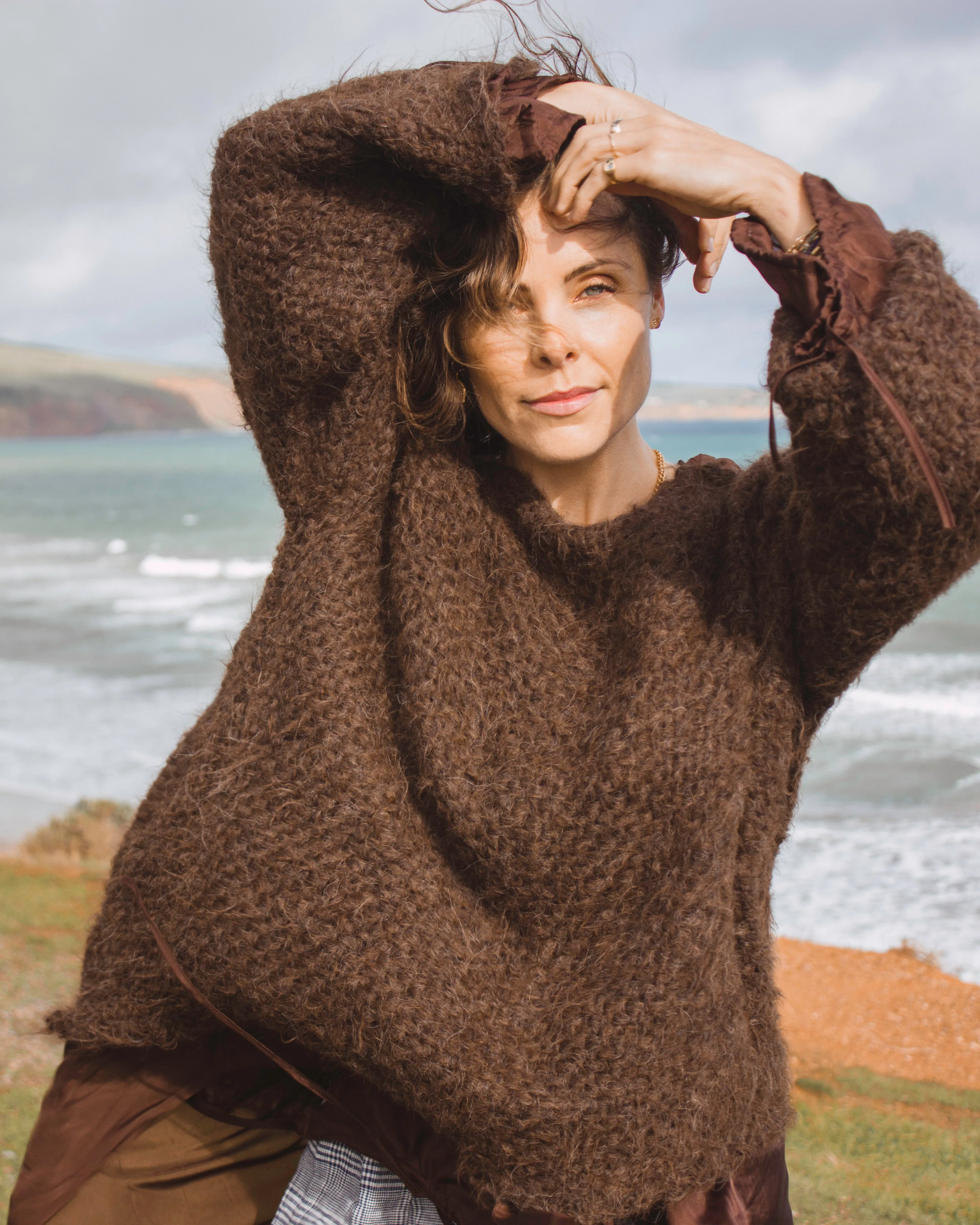 Amano Alpaca handloom sweater with detachable collar