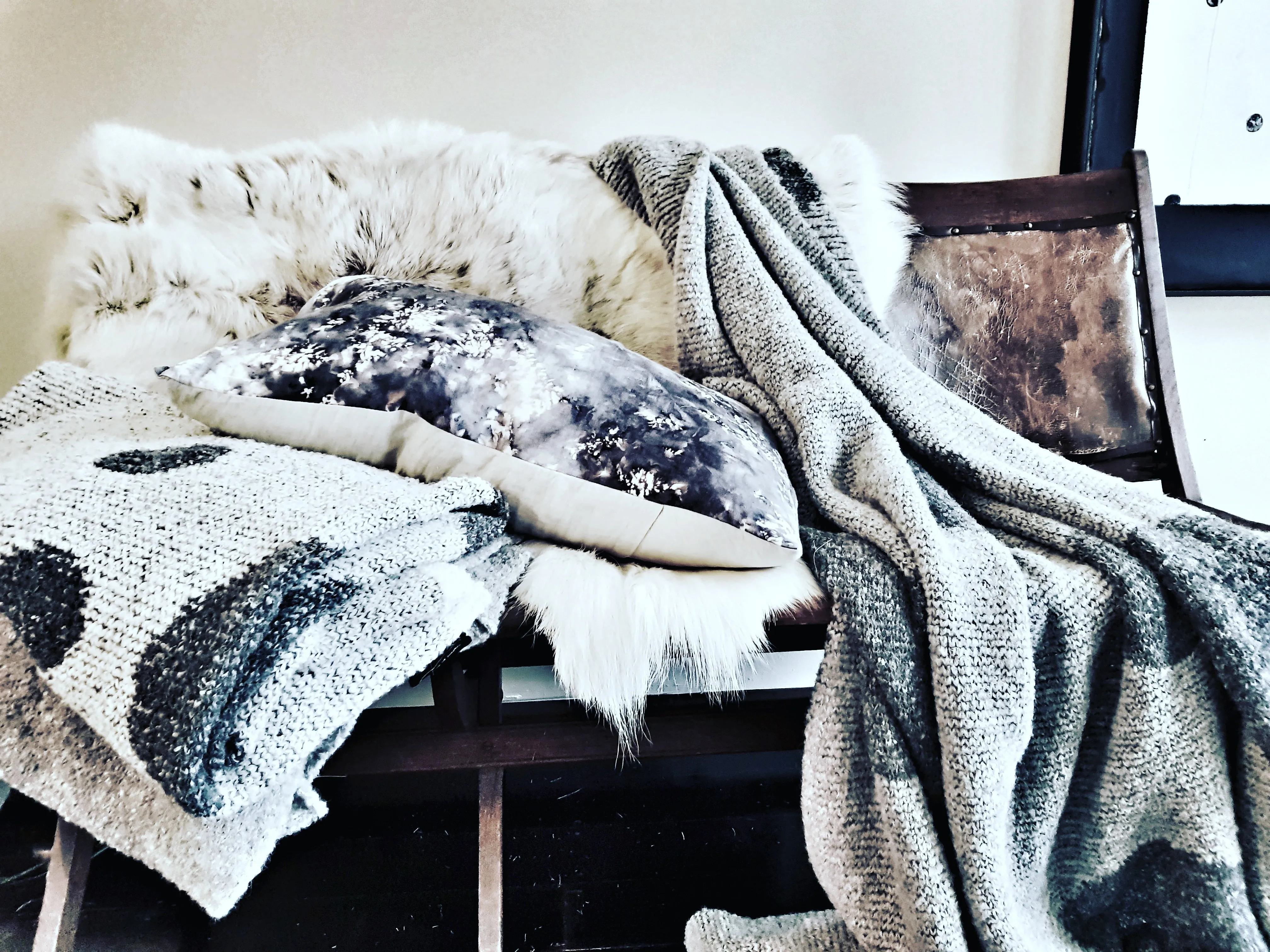 Amano alpaca throw - silver grey