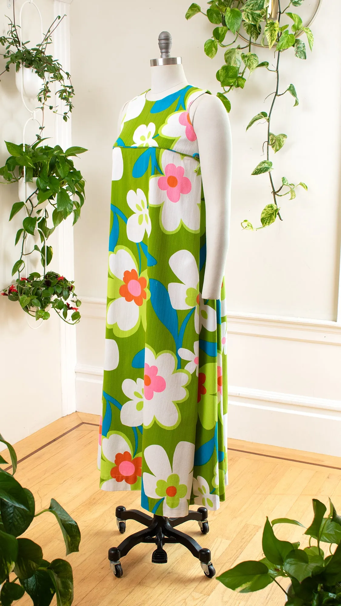 NEW ⭐️ 1960s 1970s Hawaiian Floral Maxi Tent Dress | small