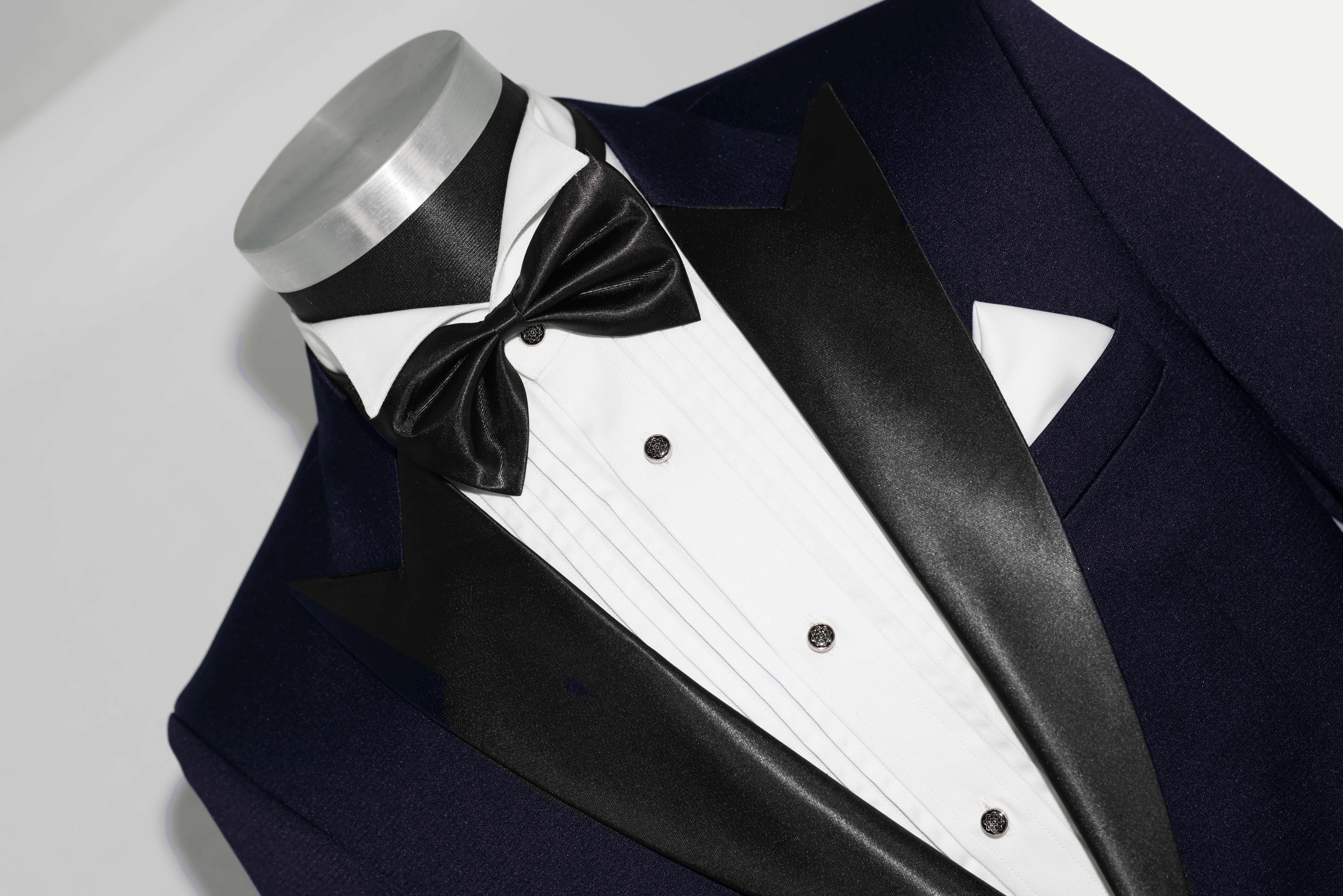 PEAK LAPEL SLIM FIT NAVY BLUE TUXEDO SUIT FOR MEN