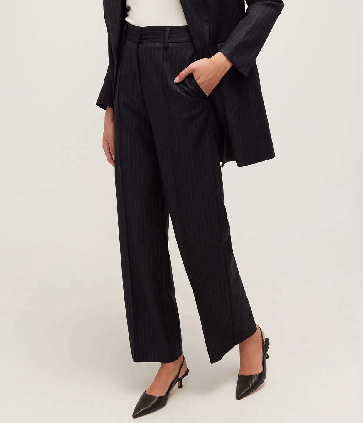 Slouch Straight Leg Trouser in Navy