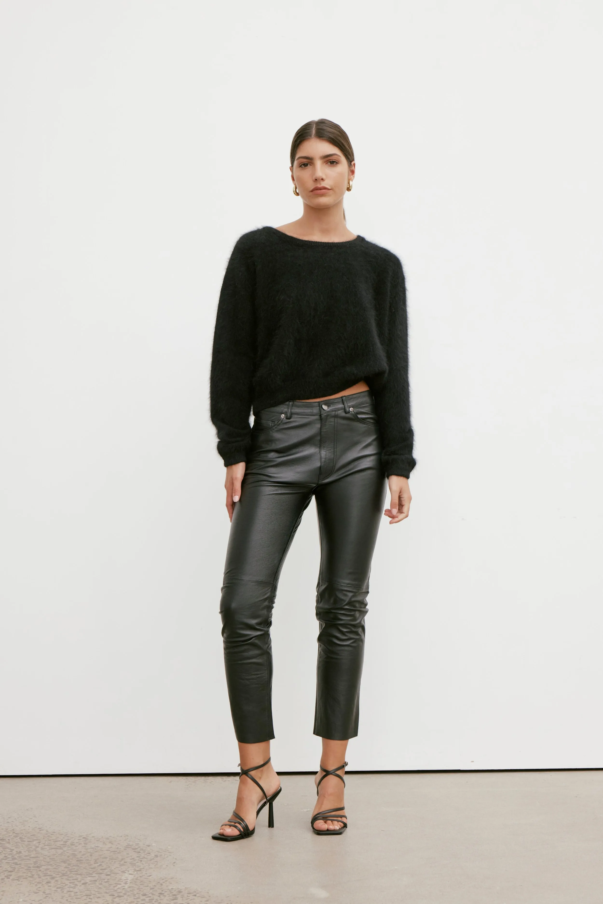 Stella Boat Neck - Black